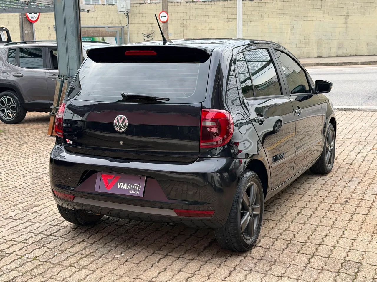 Volkswagen Fox 1.0 Mi Total Flex 8V 5p, foto 6 de 12
