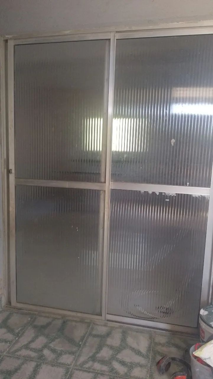 Porta de alumínio 