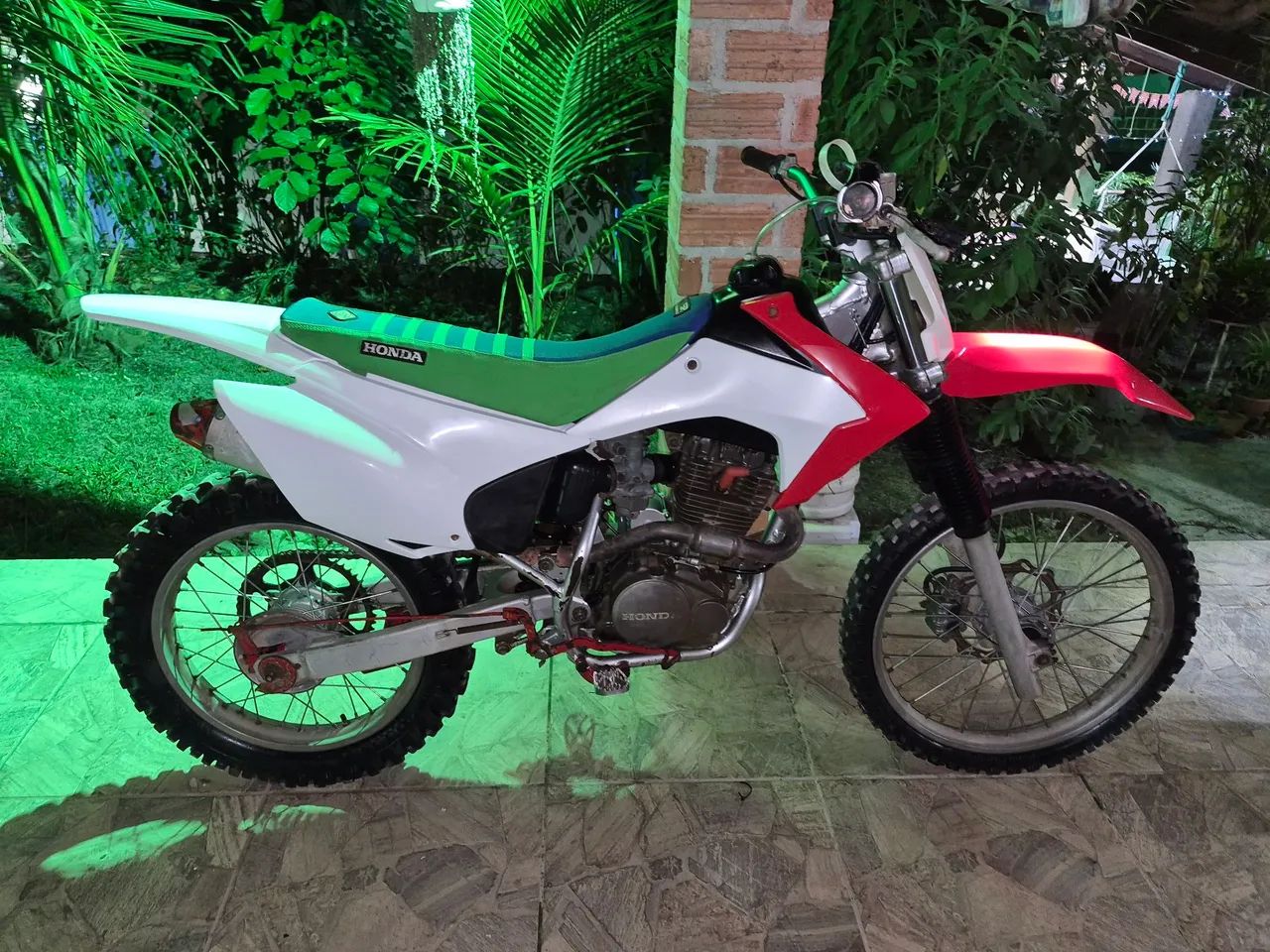 CRF 230 EM OTIMO ESTADO