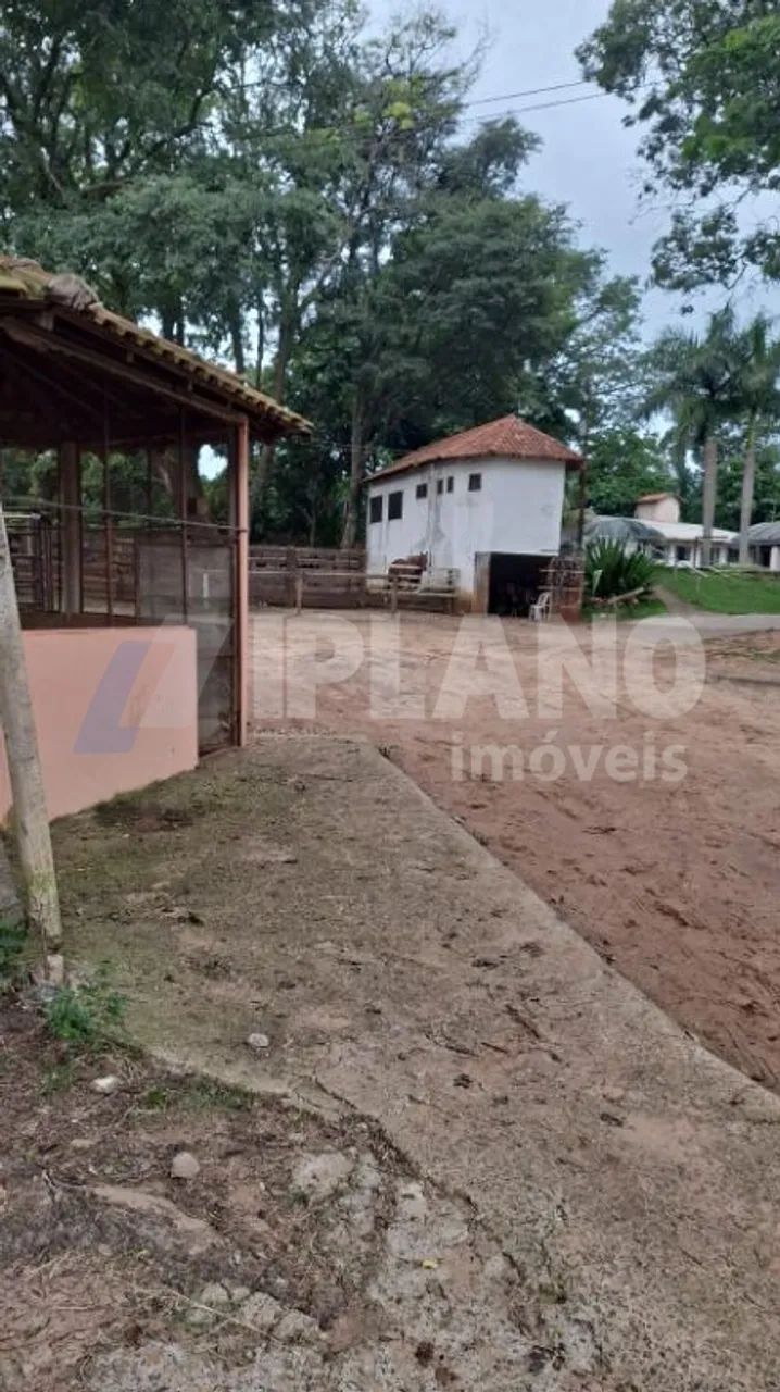 VENDA DE SÍTIO, EXCELENTE LOCALIZAÇÃO, PISCINA, CASA SEDE, BAIAS PARA CAVALO... - Foto 6