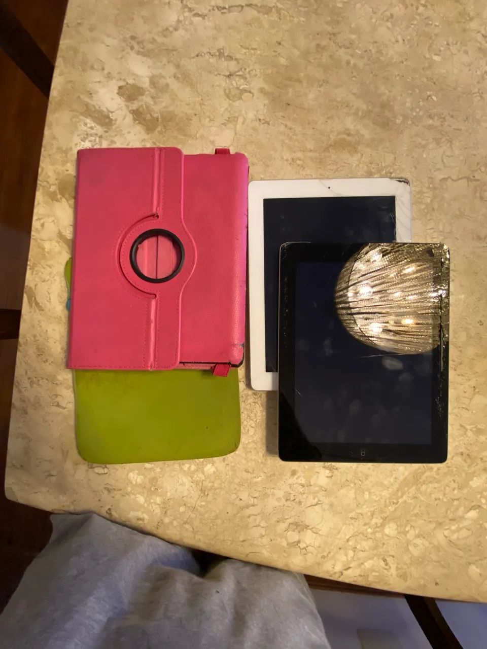 VENDO 3 IPADS P/ CONSERTO  - Foto 4
