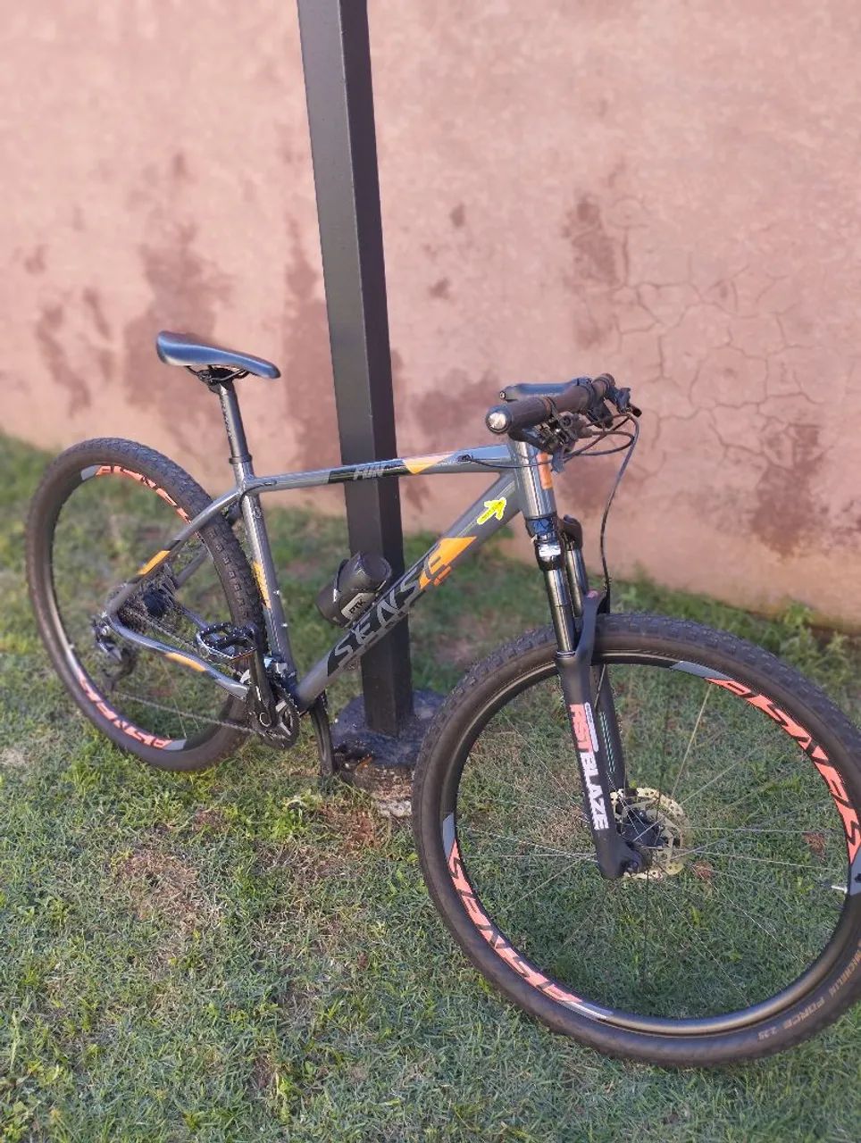 Bicicleta Sense rock evo . - Foto 3