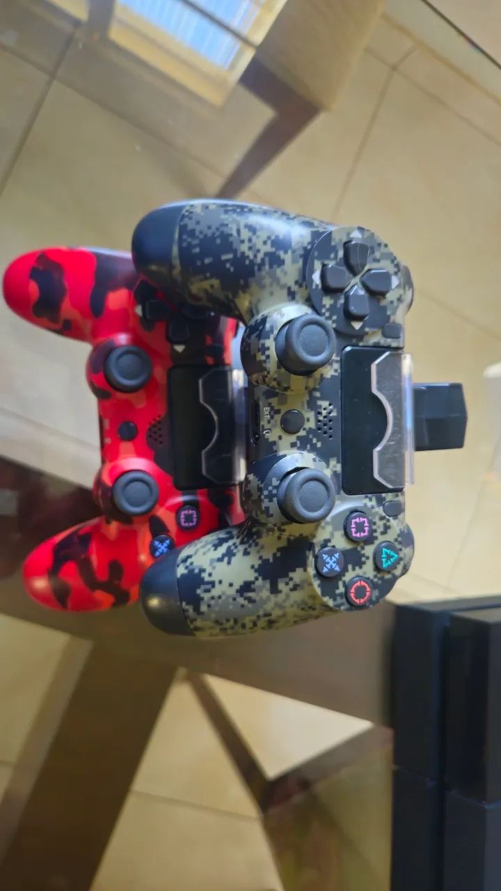 Ps 4 fat com 2 controles - Foto 3