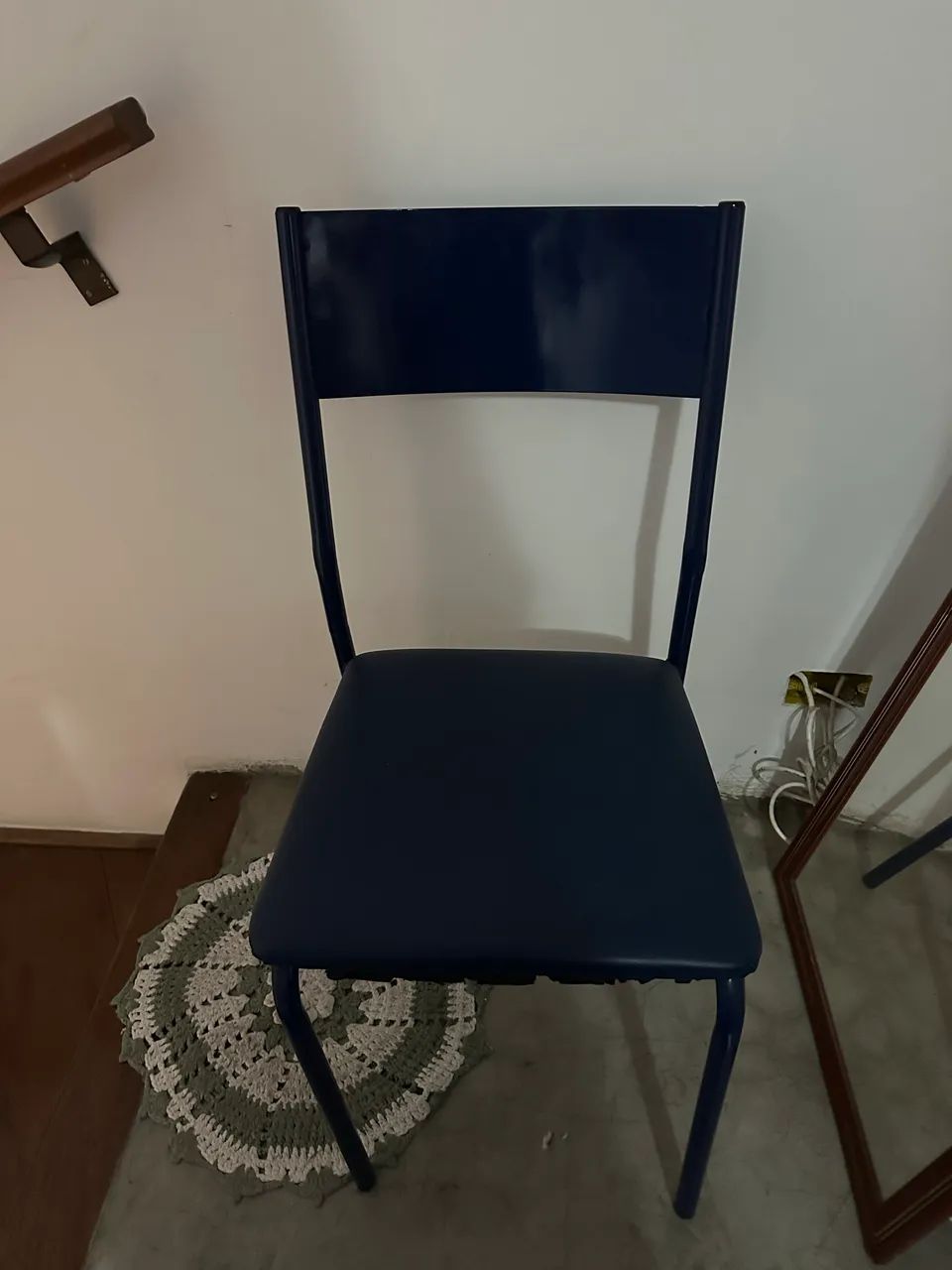 Escrivaninha em madeira maciça  - Foto 5