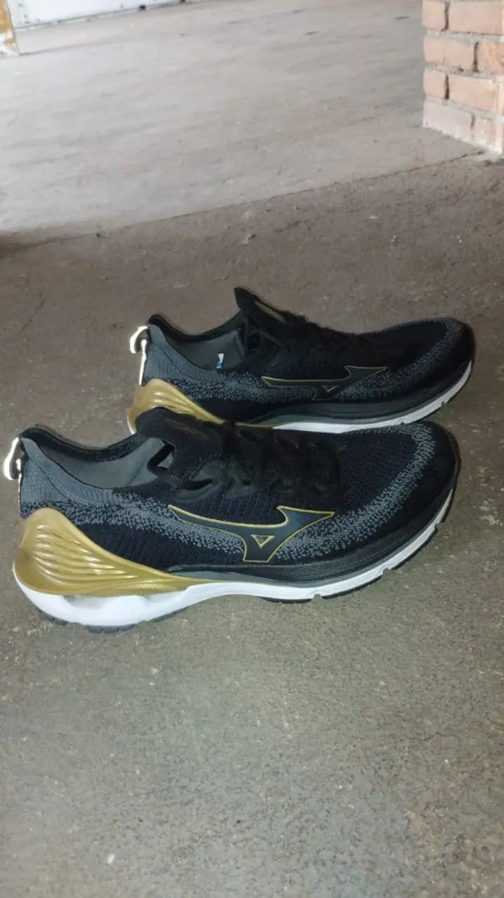 Mizuno wave laser 42 