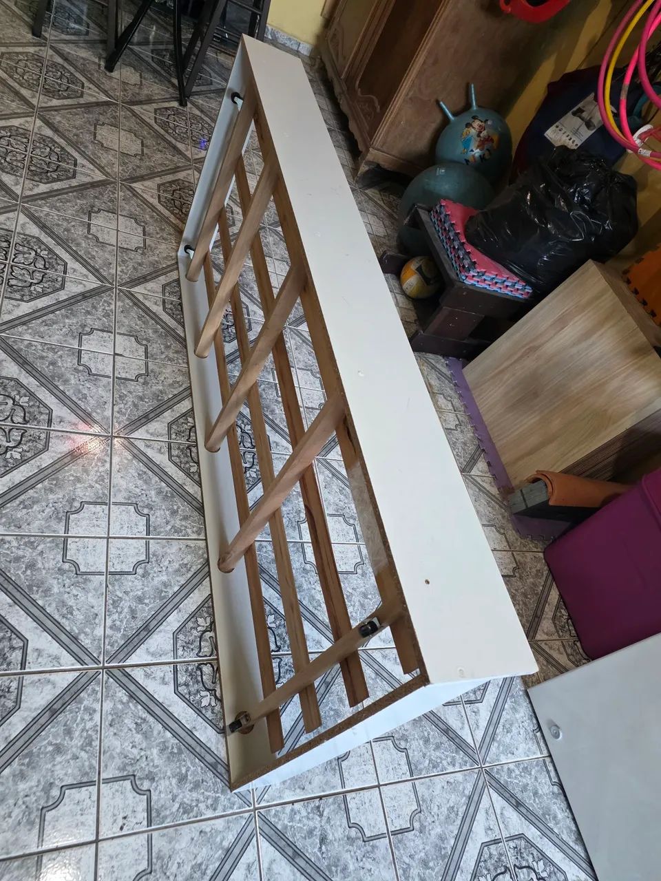 Estrado com rodinhas para cama auxiliar.  - Foto 4