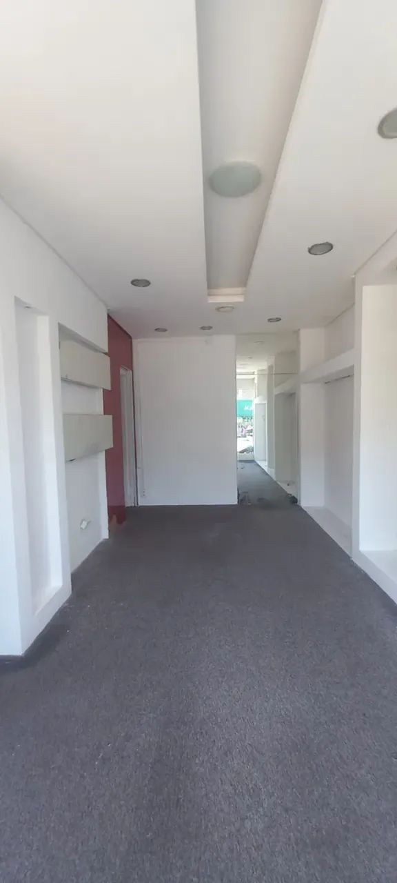 LOJA COM 30m2 LOCALIZADA PRÓXIMA À AV. WASHINGTON SOARES