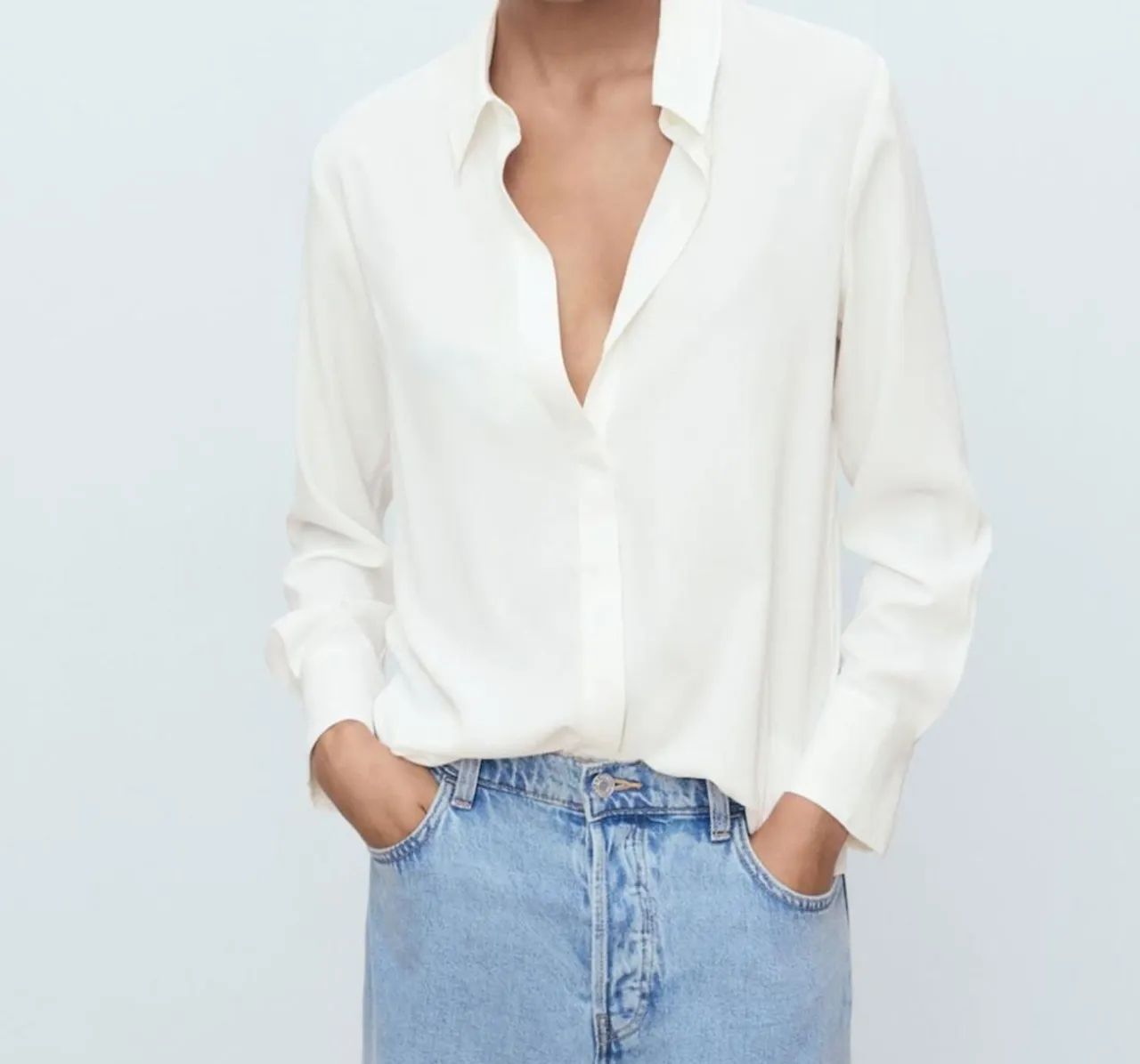 Camisa feminina Mango Básic - Branca 