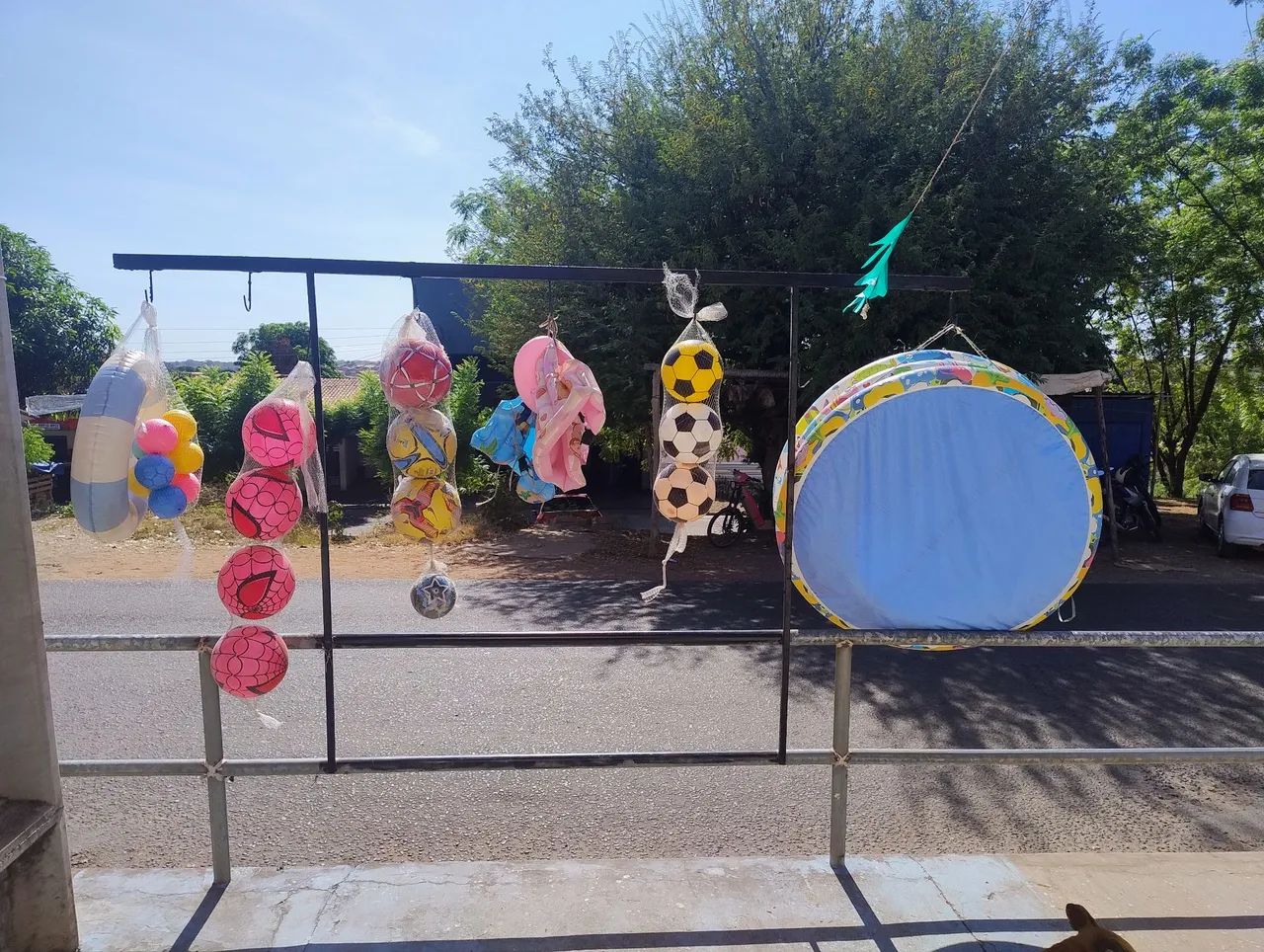 Bolas,boias e piscinas  - Foto 3