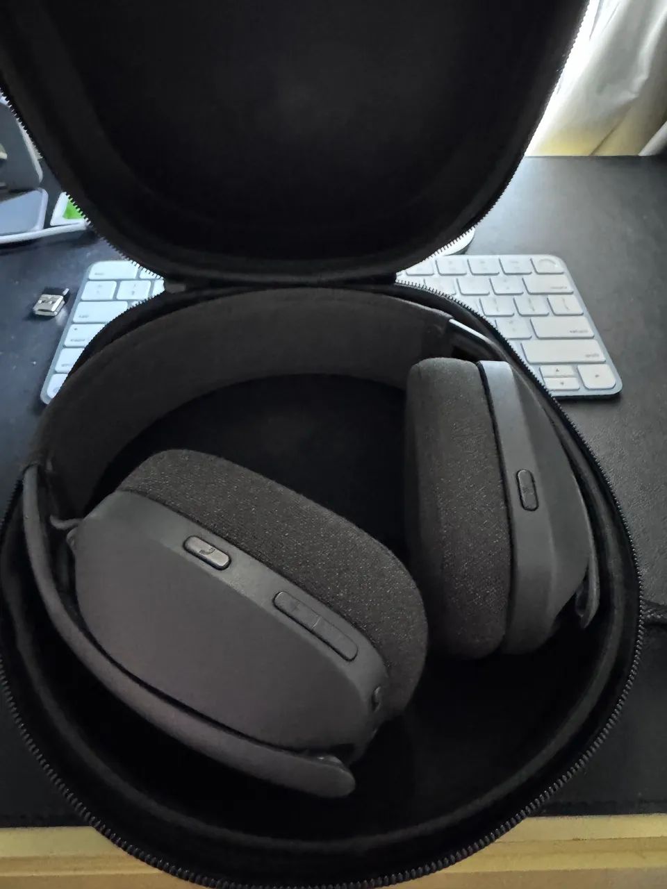 Fone logitech zone vibe - Foto 2