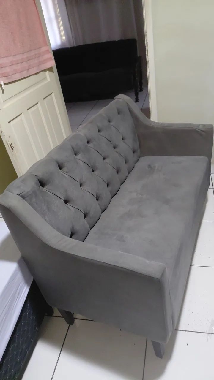 Sofá  3  lugares cinza 