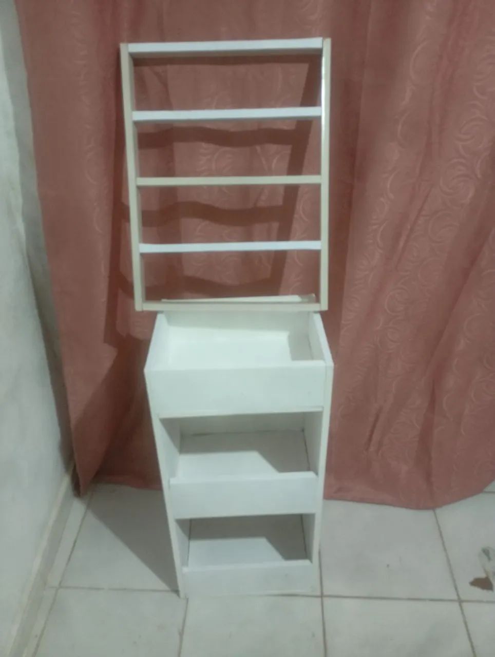 Auxiliar com expositor 80$ - Foto 2