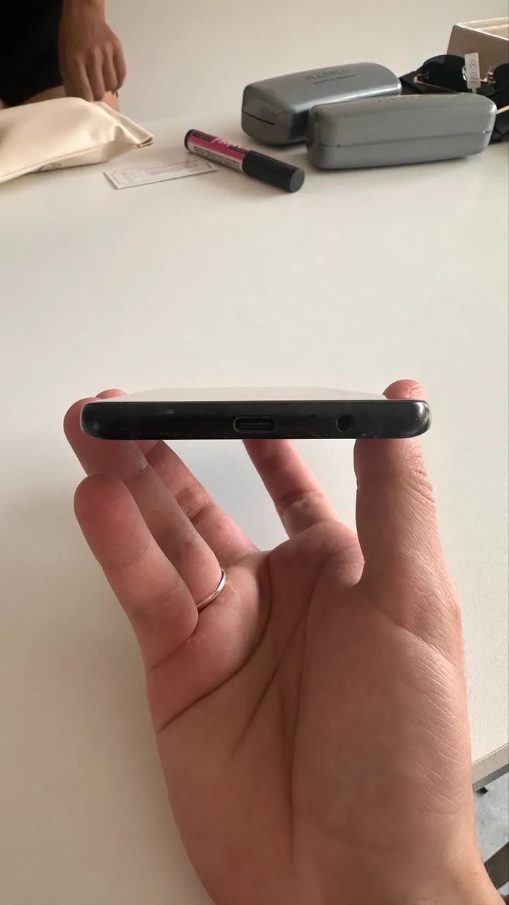 Samsung Galaxy A8 2018 - Excelente estado - Foto 3