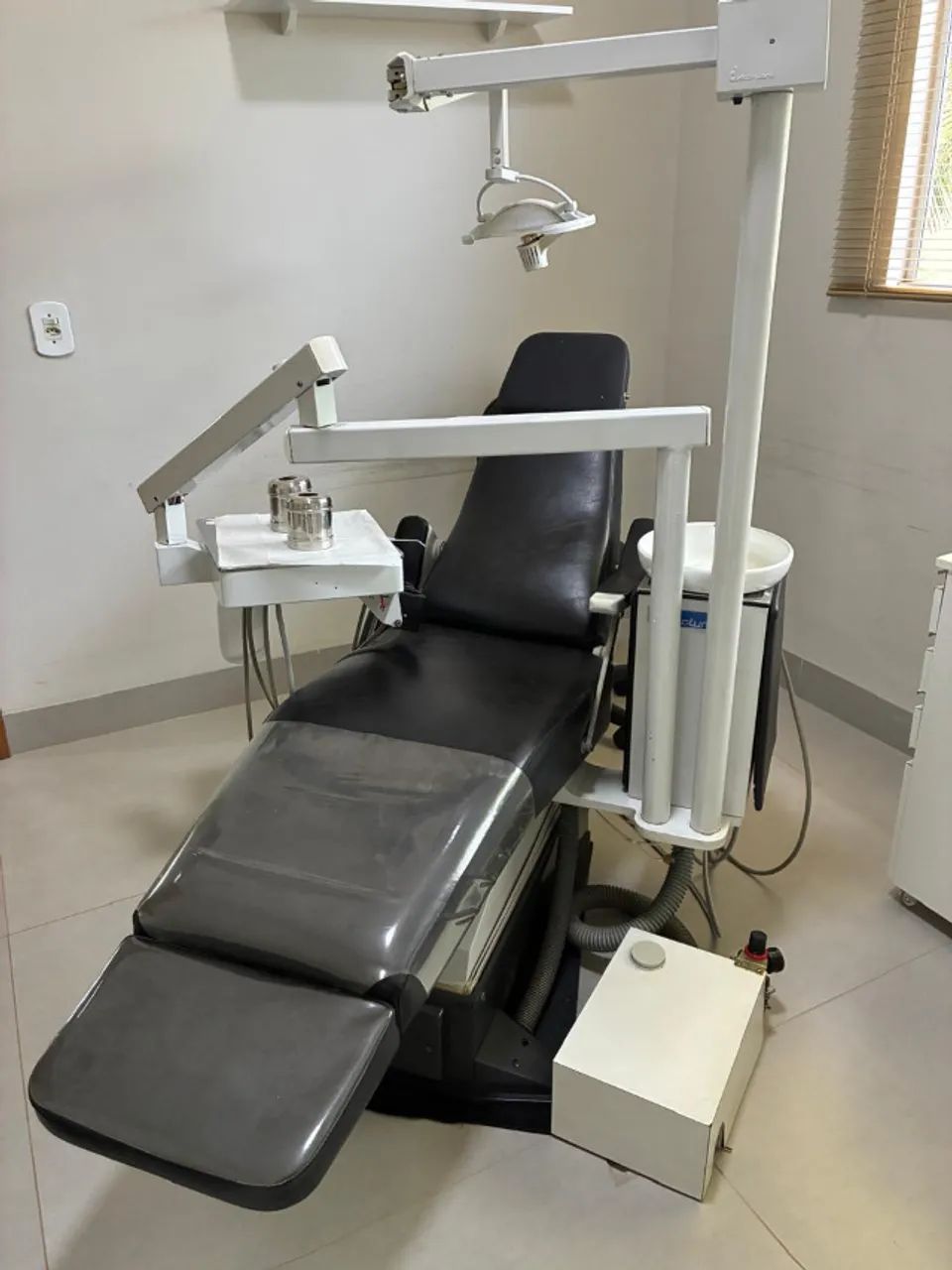 01. Cadeira Odontológica - Kavo Unik