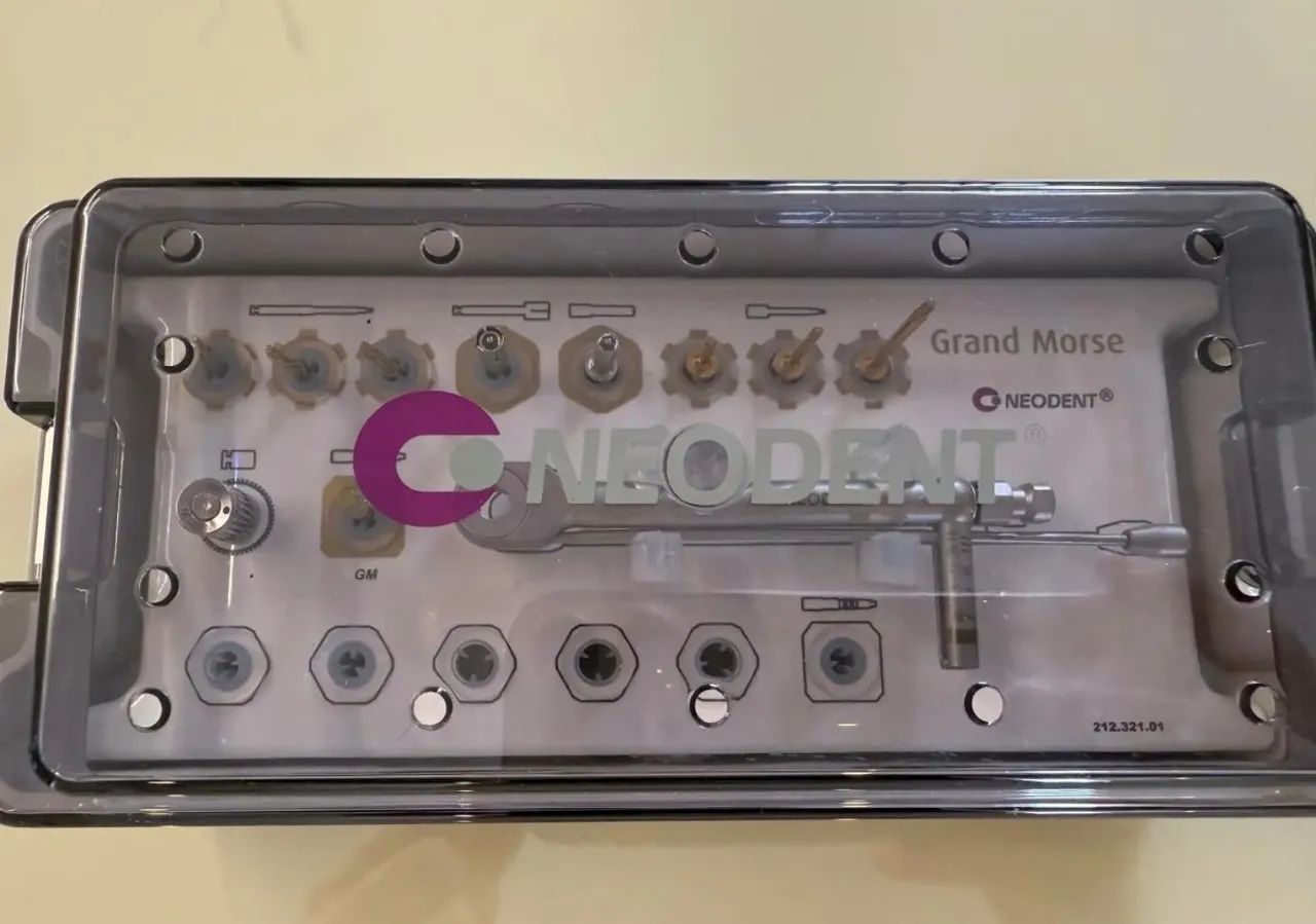 MOTOR DE IMPLANTE DENTÁRIO NEODENT E COMPONENTES - Foto 4
