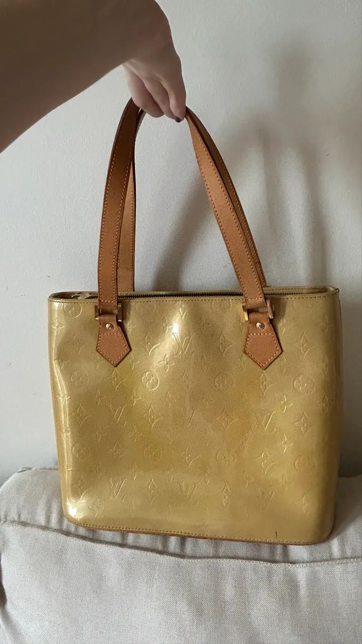 Bolsa Louis Vuitton Houston Verniz Bege - Foto 4