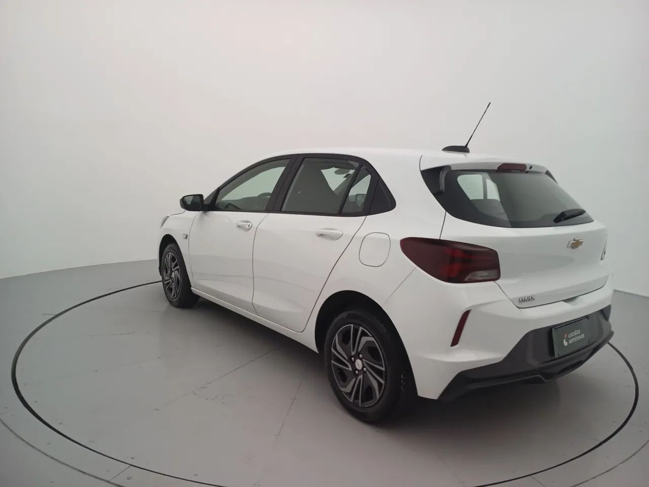 Chevrolet Onix Hatch 1.0 12V Flex Mec. 4P, foto 3 de 18