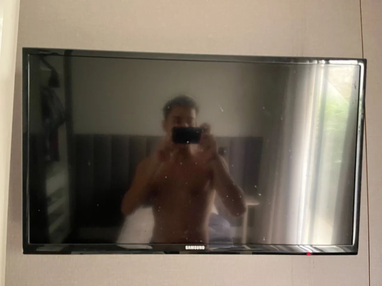 Tv De 32 polegadas Samsung Series 4, modelo Un32fh4205 Com Tela Led Hd (Usado) - Foto 3
