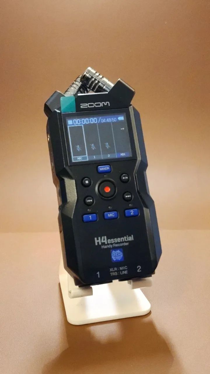 Gravador Zoom H4 Essential