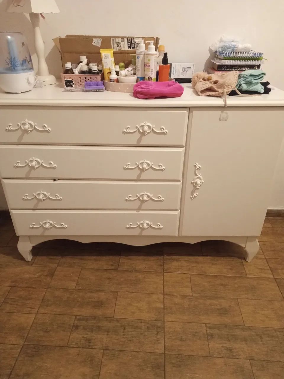 Vendo berço e cômoda ,conjunto de quarto de bebê lindo  - Foto 3