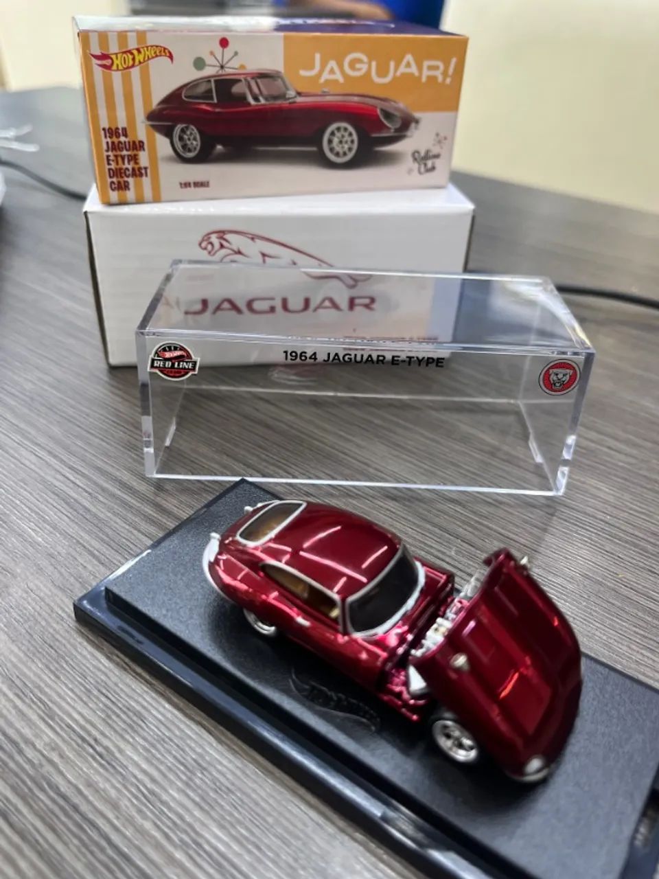 Hot Wheels RLC Jaguar E-Type 1964 Collectors - Foto 2