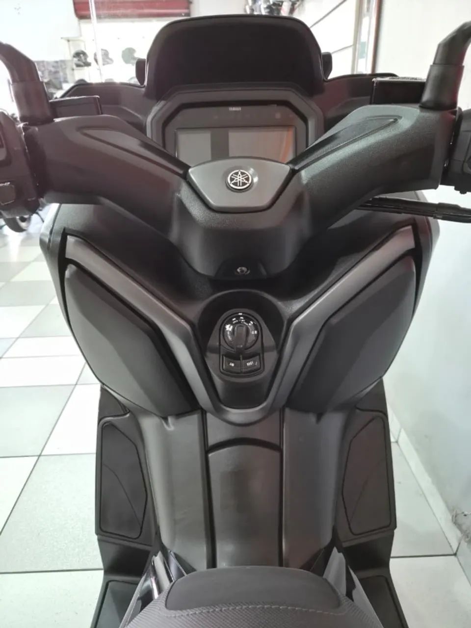 XMAX 300 - Foto 5
