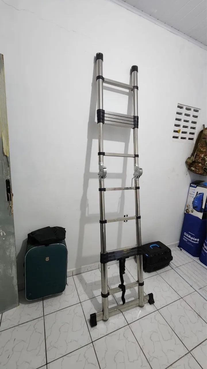 Escada telescópica dobrável no precinho - Foto 4