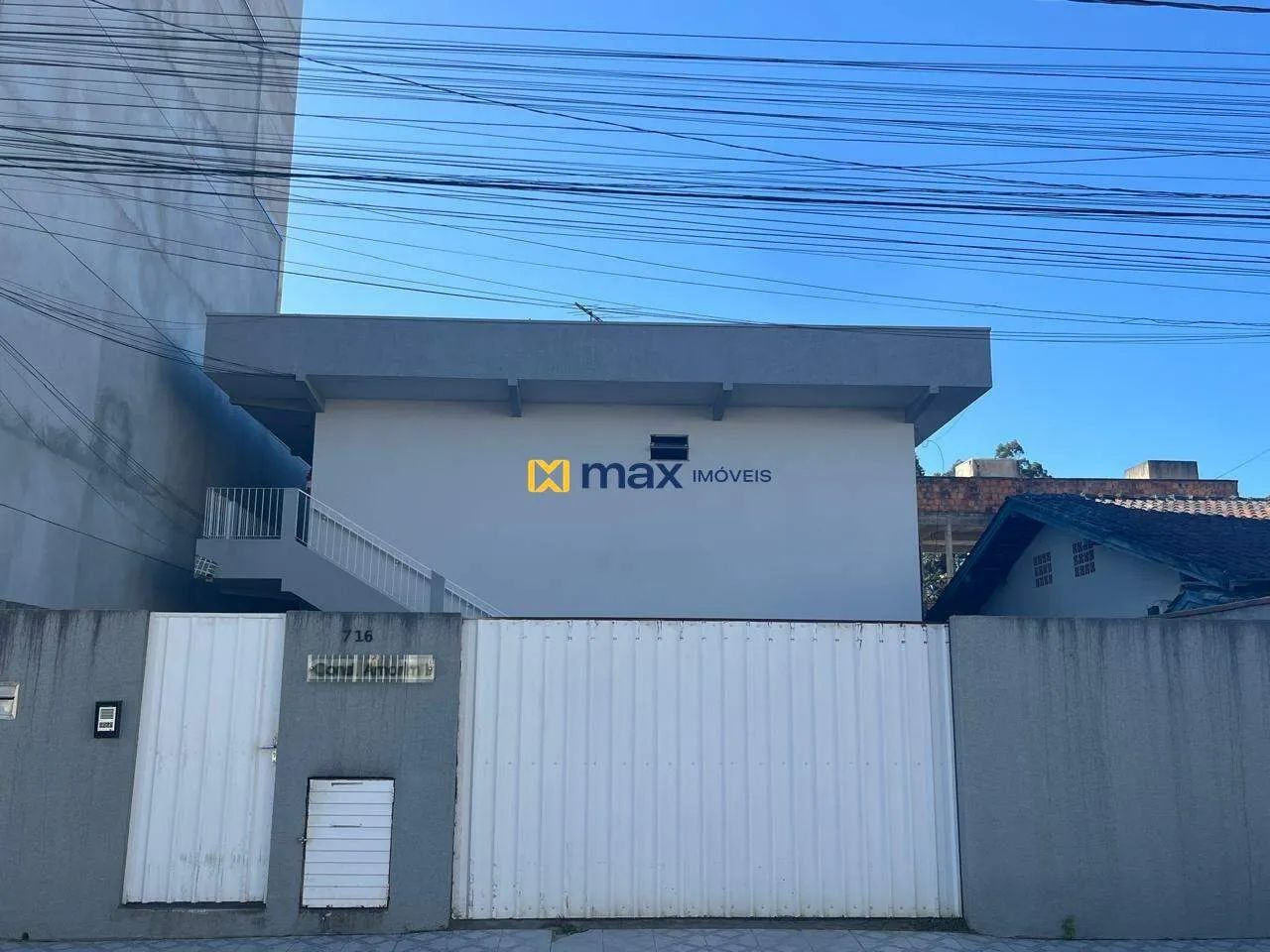 Locação: Apartamento com 1 quarto. Centro. Camboriú.