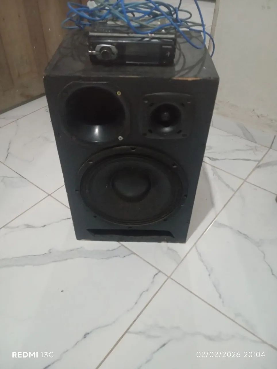 Caixa de som automotivo 