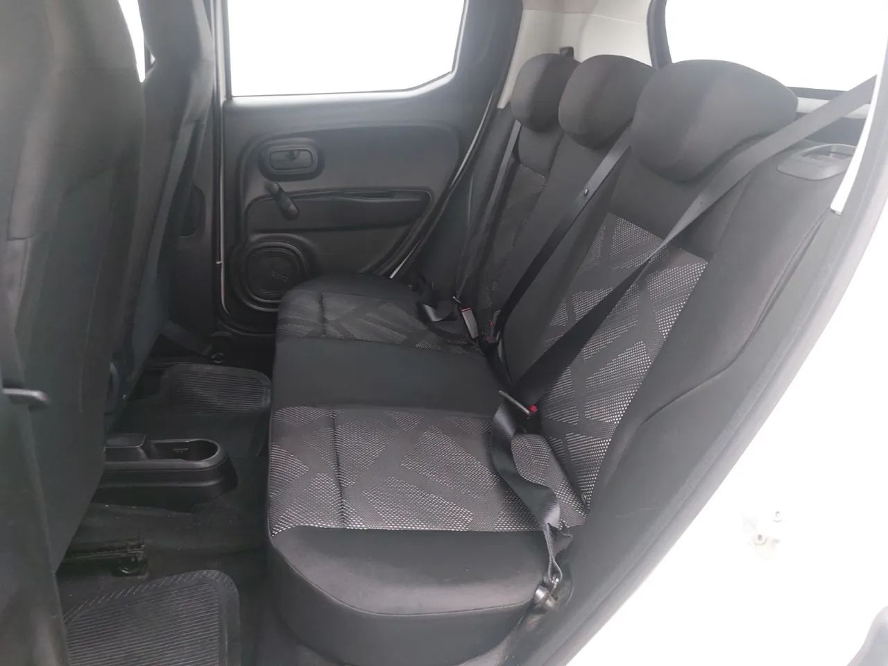 Fiat Mobi LIKE 1.0 Fire Flex 5p., foto 17 de 18