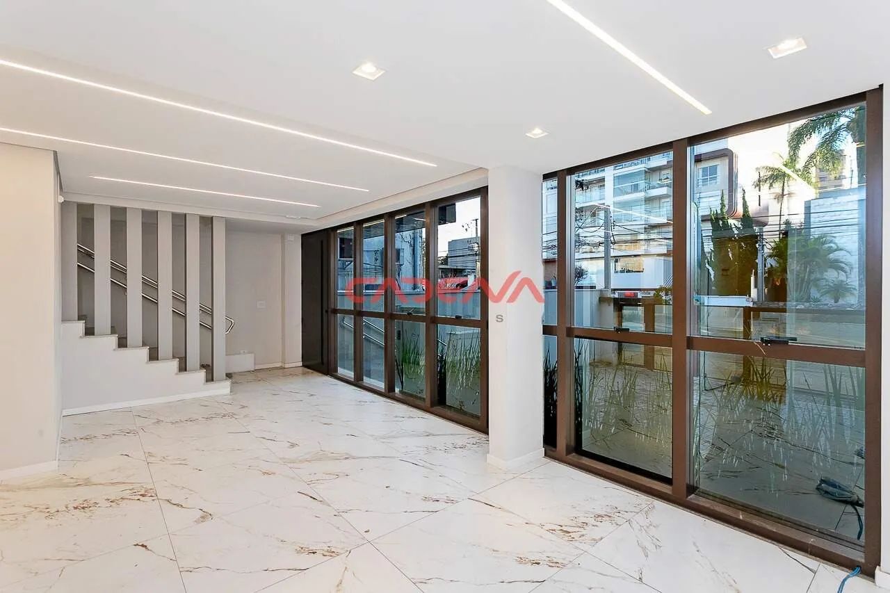 Prédio comercial com 8 vagas para aluguel no Batel - Foto 2