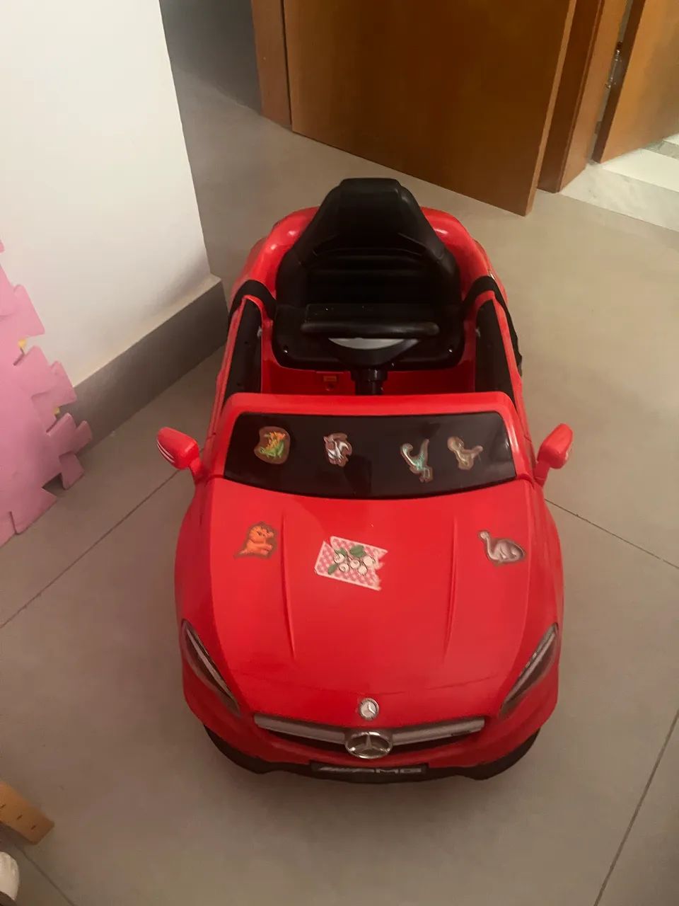 Carro elétrico infantil 