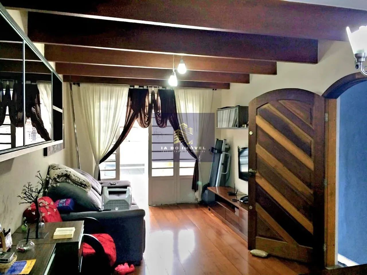 Casa com 2 suítes no Jardim Aeroporto!