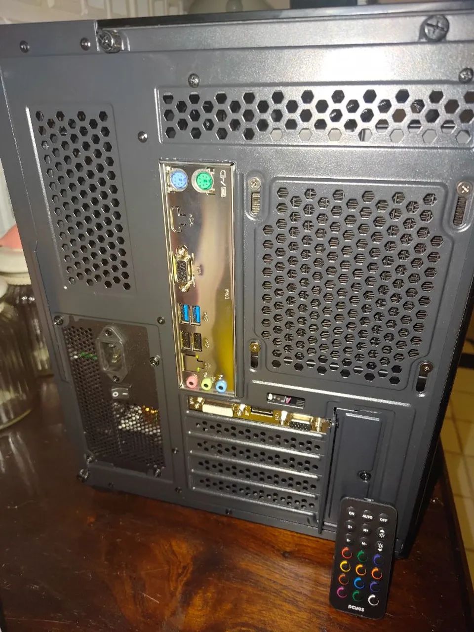 PC Gamer - Ryzen 5 3600X - 2TB - 16GB RAM - Foto 4