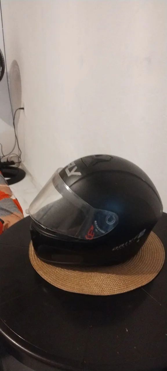 Capacete em excelente estado 
