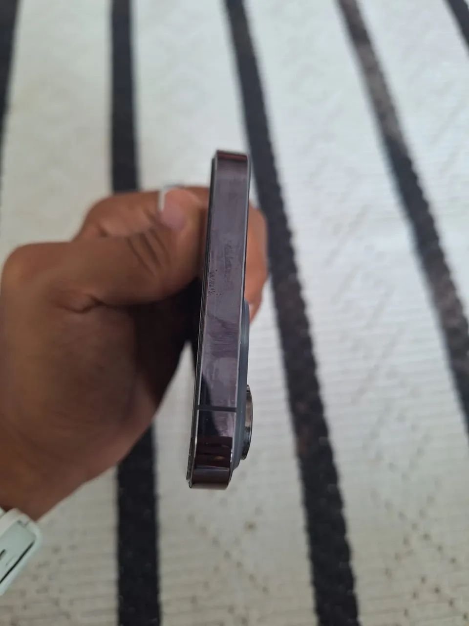 iPhone 14 pro Max (carcaça traseira danificada) - Foto 3
