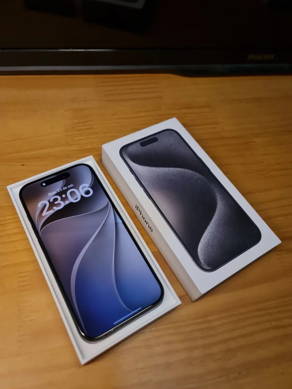 iPhone 15 Pro - Foto 2