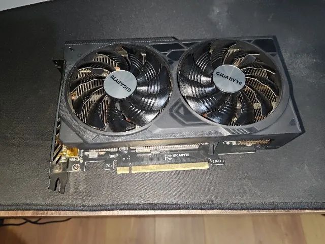 RTX 4070 12G Gigabyte Windforce 2X - Foto 2