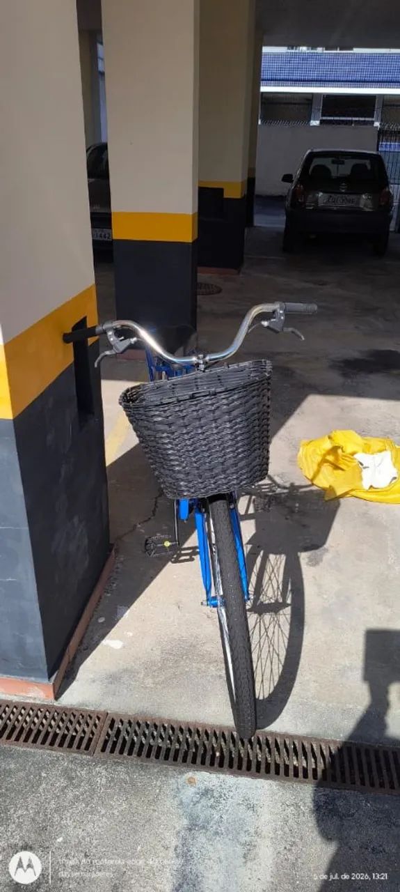 Bicicleta feminina semi nova azul - Foto 4