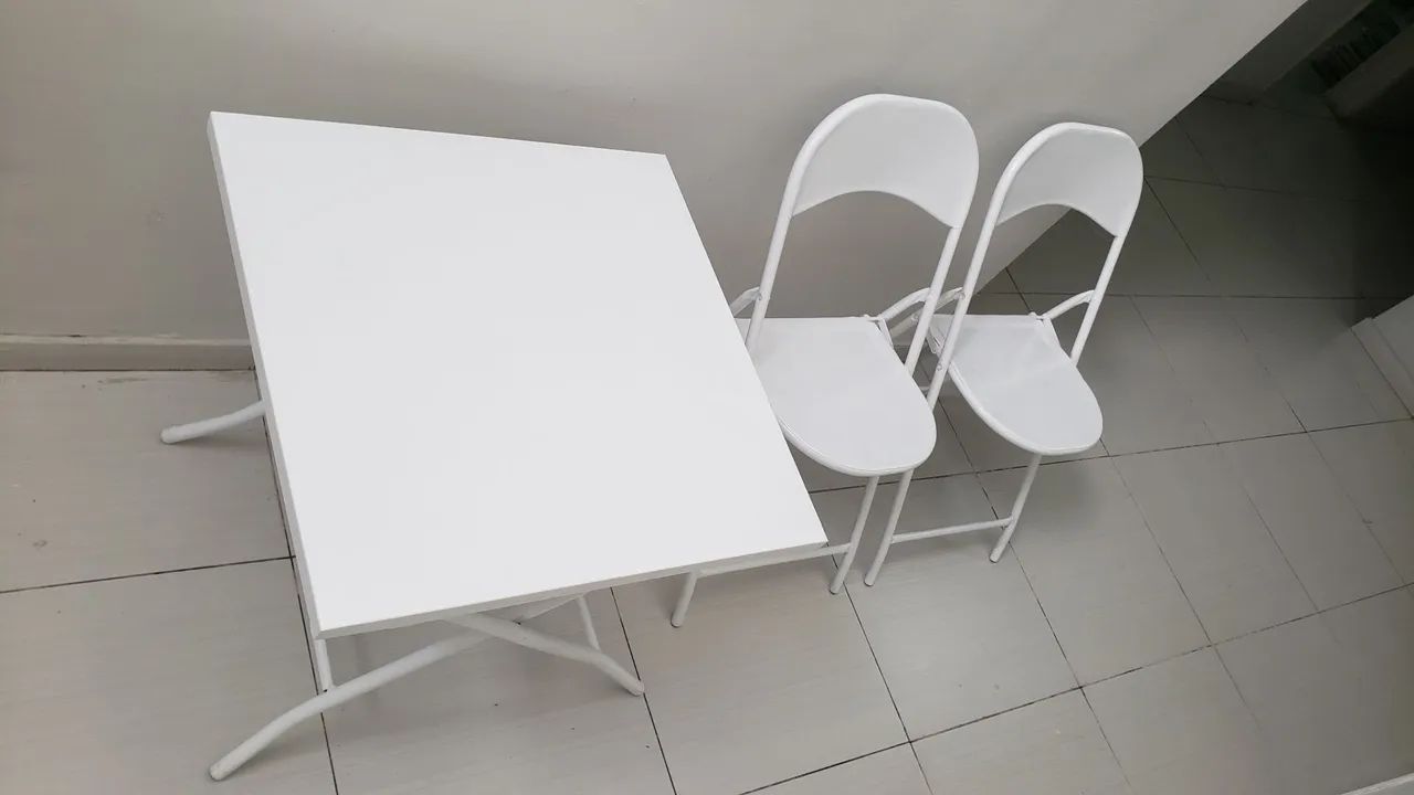 Mesa + 2 cadeiras em aço LINDAS! - Foto 2