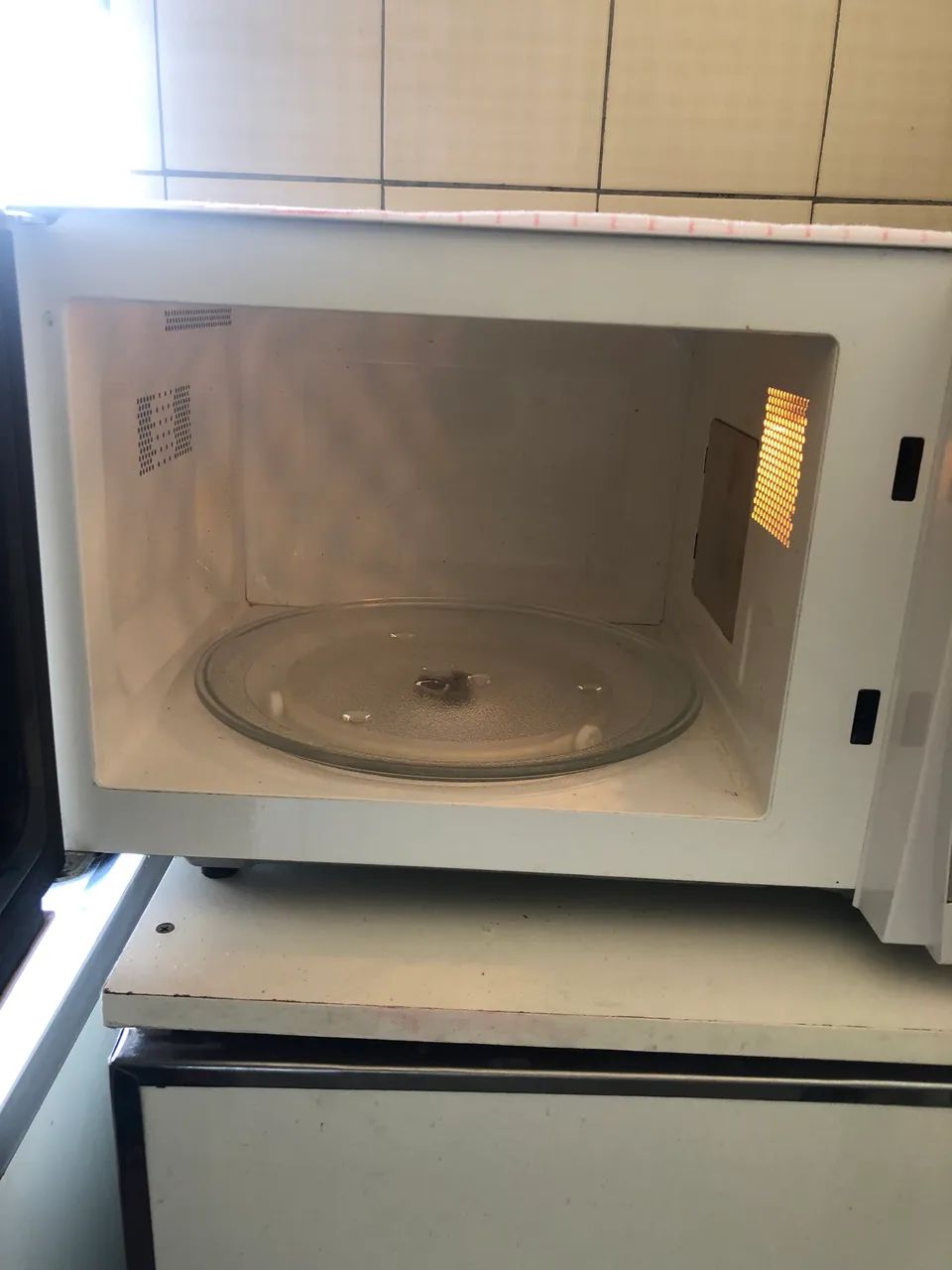 Micro-ondas 20l eletrolux - Foto 4