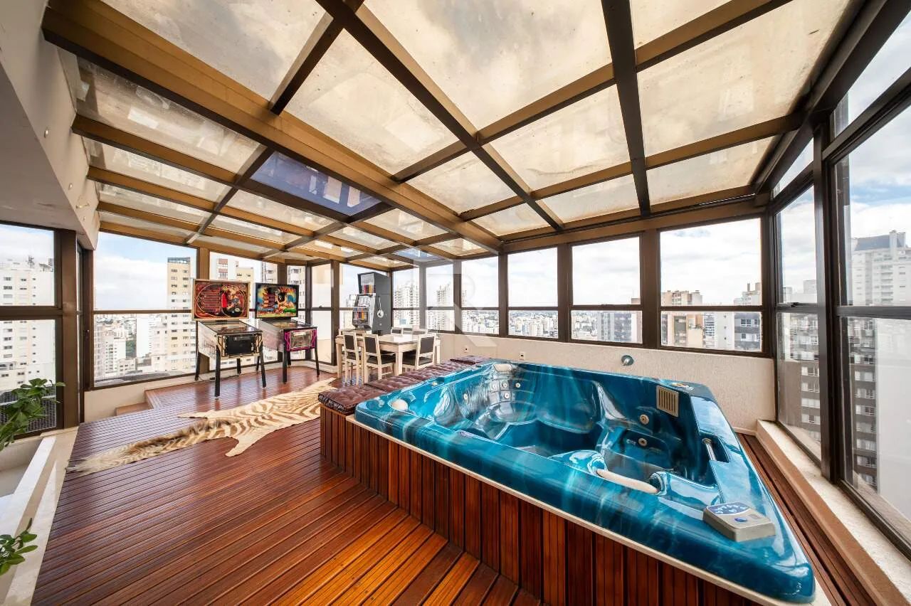 Cobertura Semi Mobiliada com Deck, Jacuzzi, 3 quartos e 221m2 para locação - Água verde, C - Foto 11