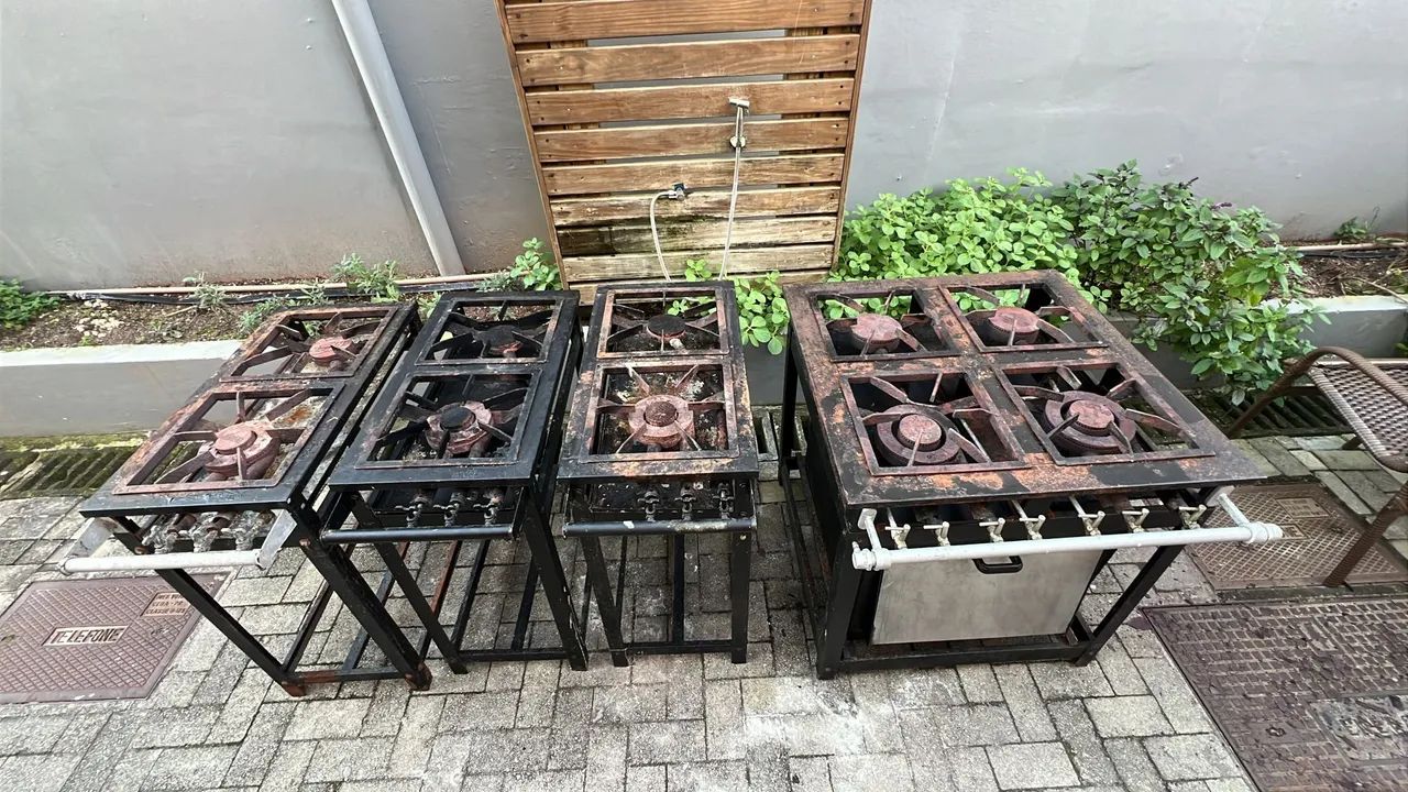 precisa de reforma 