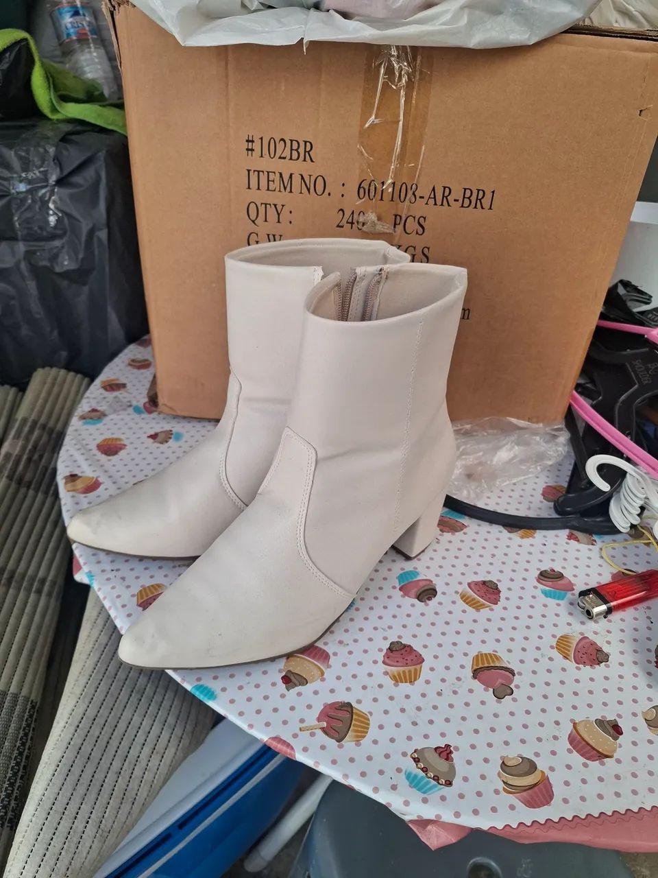 Bota Feminina Bege - Foto 2