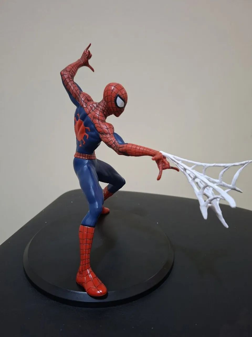 Action Figure Marvel Cosmics Super Premium Spider-Man Colecionável - Foto 2