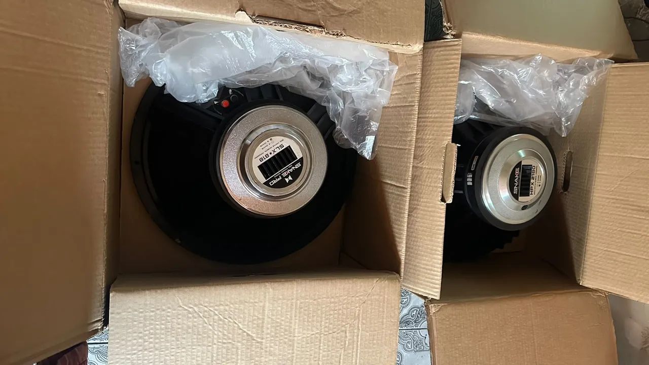 Vendo par de auto falantes 18 polegadas 1600 w - Foto 2
