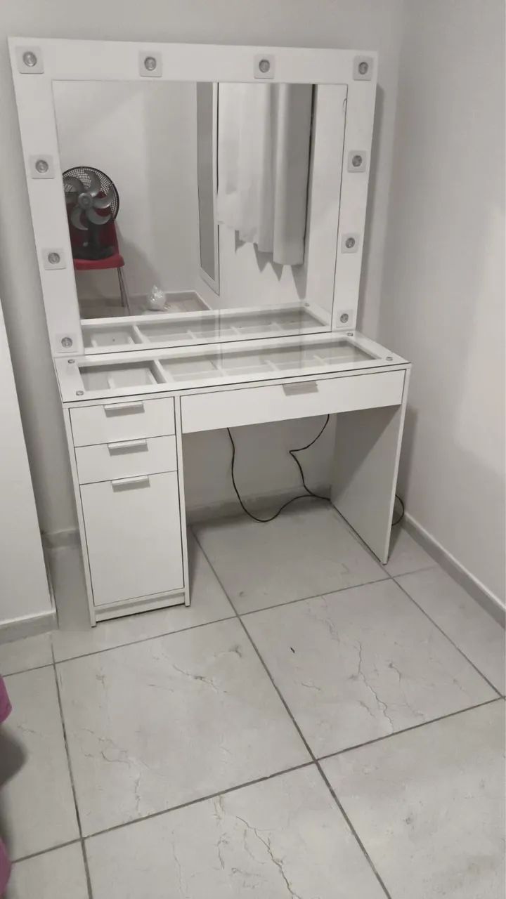 Dressing Table469173588376965120