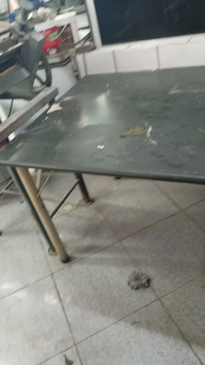 Mesa de ardósia ideal para produção de padaria 