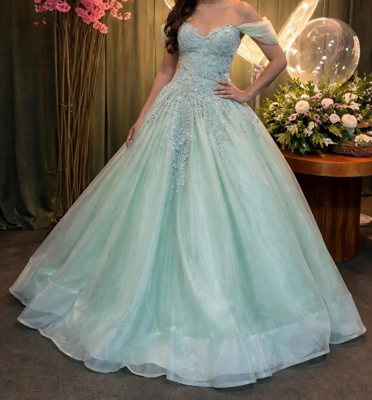 Vestido de festa verde menta