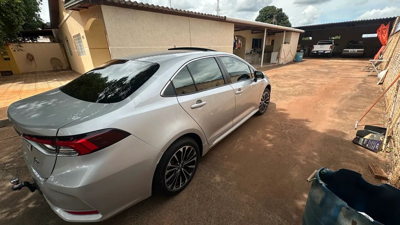 Toyota Corolla Altis Prem. Hybrid 1.8 Flex AUT 2025 - Foto 2